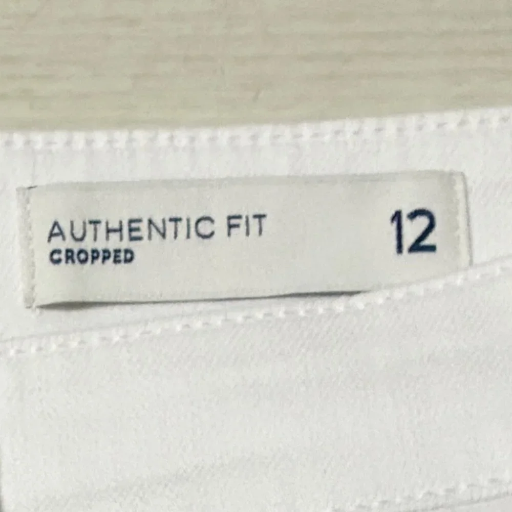 J. Jill Women's Authentic Fit Cropped White Jeans Size 12 - Picture 6 of 6